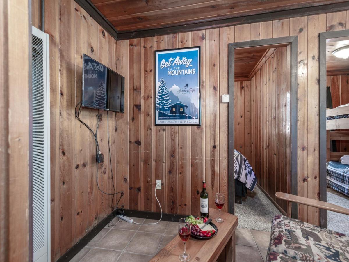 Tiny Two, 2 Bedrooms, Midtown, Sleeps 4 Ruidoso Exterior photo